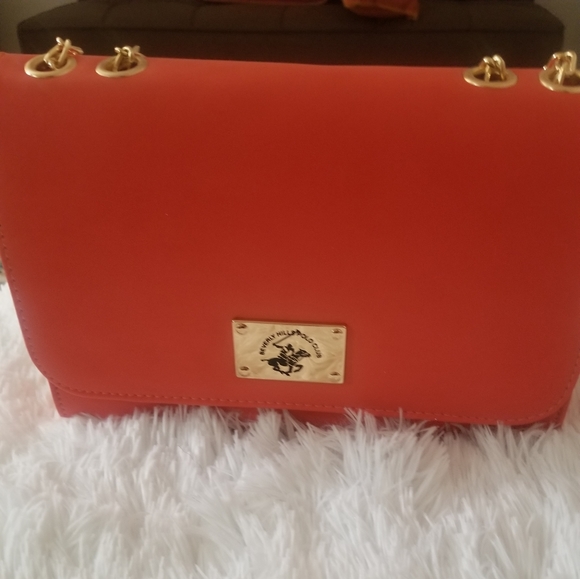 Purse - Picture 1 of 3